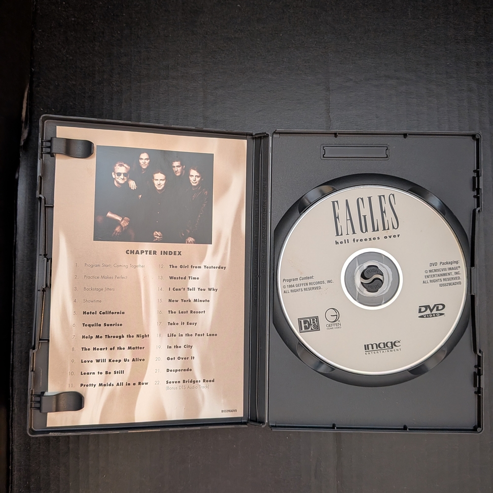 The Eagles: Hell Freezes Over (DVD) 1994 Vintage "Hotel California" "Desperado" - Picture 4 of 5